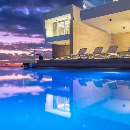 95, Lujo Y Piscina Infinity *